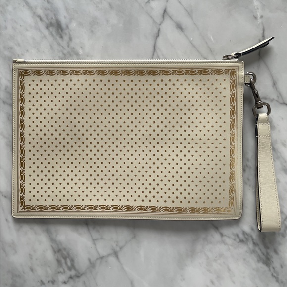 Gucci x SEGA Stars ‘Guccy’ Clutch - Picture 5 of 11